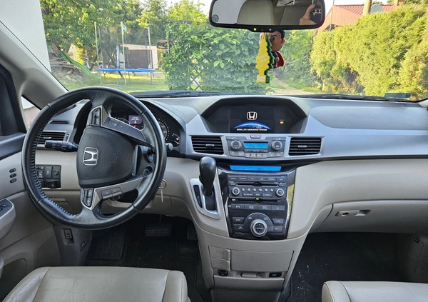 Honda Odyssey cena 63500 przebieg: 250000, rok produkcji 2011 z Mieroszów małe 529